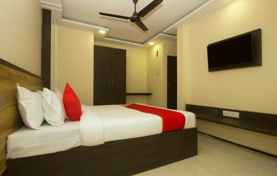 Hotel O Elite Plaza Mumbai Bagian luar foto